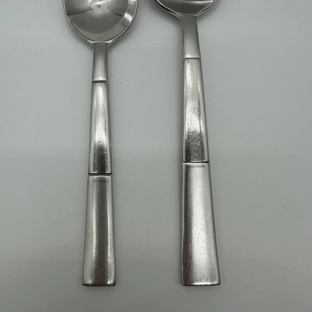 Oneida Echo 18/10 Stainless Steel Flatware 2 Piece Set Teaspoon and Soup Spoon